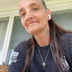 Meet your Posher, Brenda